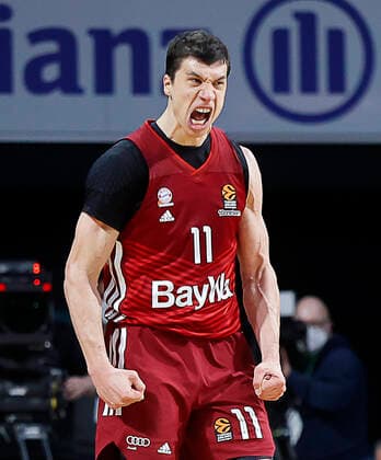 28 01 2022, Basketball Euroleague, FC Bayern Basketball vs Alba Berlin, Audi Dome Munich, sports, in picture Vladimir Lucic FCB Basketball cheering