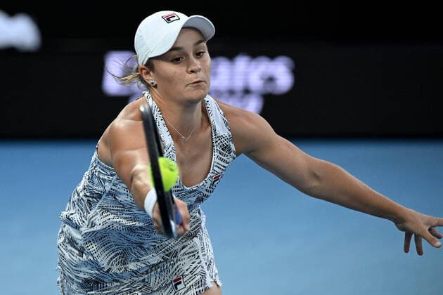 TENNIS AUSTRALIAN OPEN, Ashleigh Barty of Australia plays a shot during the Women?s singles final against Danielle Collins of the USA on Day 13 of the Australian Open, at Melbourne Park, in Melbourne, Saturday, January 29, 2022. ( NO ARCHIVING, EDITORIAL USE ONLY, NO USE IN BOOKS WITHOUT CONSENT MELBOURNE VIC AUSTRALIA  Copyright: xDEANxLEWINSx 20220129001618069510