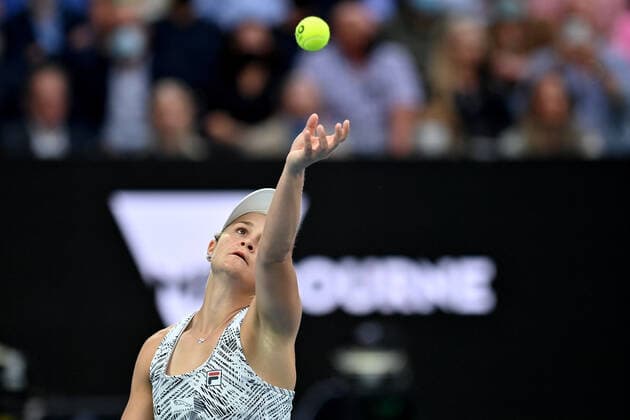 TENNIS AUSTRALIAN OPEN, Ashleigh Barty of Australia serves during the Women?s singles final against Danielle Collins of the USA on Day 13 of the Australian Open, at Melbourne Park, in Melbourne, Saturday, January 29, 2022. ( NO ARCHIVING, EDITORIAL USE ONLY, NO USE IN BOOKS WITHOUT CONSENT MELBOURNE VIC AUSTRALIA  Copyright: xJOELxCARRETTx 20220129001618070210