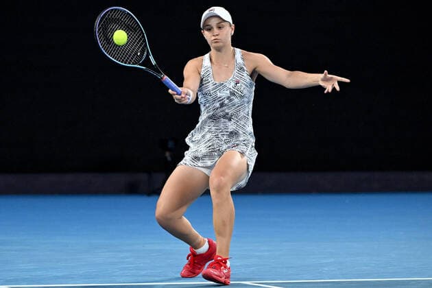 TENNIS AUSTRALIAN OPEN, Ashleigh Barty of Australia plays a shot during the Women?s singles final against Danielle Collins of the USA on Day 13 of the Australian Open, at Melbourne Park, in Melbourne, Saturday, January 29, 2022. ( NO ARCHIVING, EDITORIAL USE ONLY, NO USE IN BOOKS WITHOUT CONSENT MELBOURNE VIC AUSTRALIA  Copyright: xDAVExHUNTx 20220129001618072390