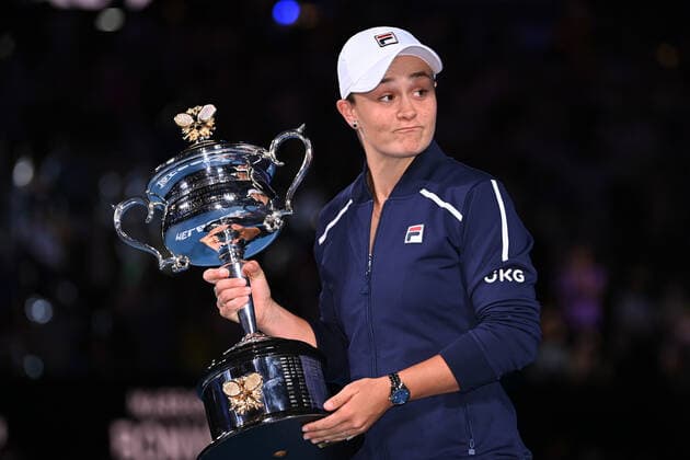 Mandatory Credit: Photo by James Gourley Shutterstock (12778010db) Ashleigh Barty with the Daphne Akhurst Memorial Cup after victory in the Women s Singles Final Australian Open, Day Thirteen, Tennis, Melbourne Park, Melbourne, Australia - 29 Jan 2022 Australian Open, Day Thirteen, Tennis, Melbourne Park, Melbourne, Australia - 29 Jan 2022  Copyright: xJamesxGourley Shutterstockx 12778010db
