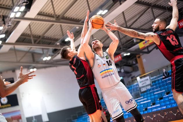 Basketball, 2. BBL, Medipolis SC Jena - Artland Dragons