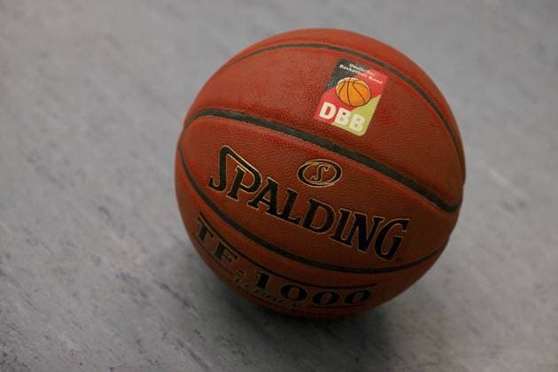 Regionalliga Damen HR Nord TV Marktheidenfeld BG Litzendorf 29 01 2022 symbol picture Spalding Basketball DBB, Regionalliga Damen HR Nord, TV Marktheidenfeld BG Litzendorf, 29 01 2022, Marktheidenfeld, Hans Wilhelm Renkhoff Halle Copyright: xBEAUTIFULxSPORTS JulienxChristx