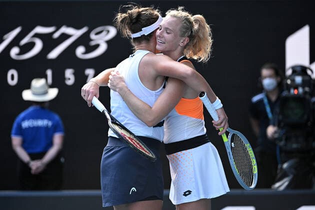 TENNIS AUSTRALIAN OPEN, Barbara Krejcikova and Katerina Siniakova of Czech Republic celebrate their win in the women?s doubles final against Anna Danilina of Kazakhstan and Beatriz Haddad Maia of Brazil on Day 14 of the Australian Open at Melbourne Park in Melbourne, Sunday, January 30, 2022. ( NO ARCHIVING, EDITORIAL USE ONLY, NO USE IN BOOKS WITHOUT CONSENT MELBOURNE VIC AUSTRALIA  Copyright: xDAVExHUNTx 20220130001618382837