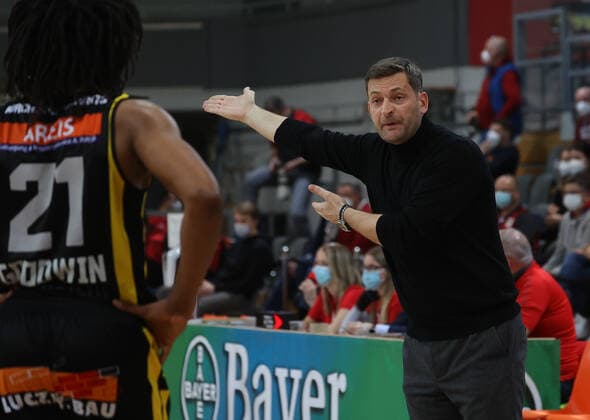Kirchheims coach Igor Perovic, Bayer Giants Leverkusen vs VfL Kirchheim Knights, Basketball, 2 Bundesliga, 22 Spieltag, 29 01 2022, Bayer Giants Leverkusen vs VfL Kirchheim Knights, Basketball, 2 Bundesliga, 22 Spieltag, 29 01 2022, Photo EIBNER Joerg Niebergall Leverkusen Copyright: xJoergxNiebergall Eibner-Pressefox EP_JNL