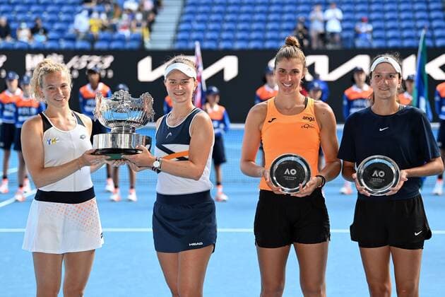 Australian Open, womens doubles final, Krejcikova Siniakova - Danilina Haddad Maia