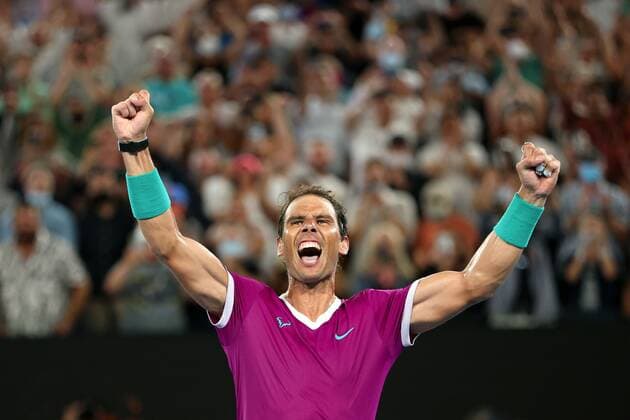 Mandatory Credit: Photo by Ella Ling Shutterstock (12778014do) Rafael Nadal celebrates victory in the Men s Singles final Australian Open, Day Fourteen, Tennis, Melbourne Park, Melbourne, Australia - 30 Jan 2022 Australian Open, Day Fourteen, Tennis, Melbourne Park, Melbourne, Australia - 30 Jan 2022 Copyright: xEllaxLing Shutterstockx 12778014do