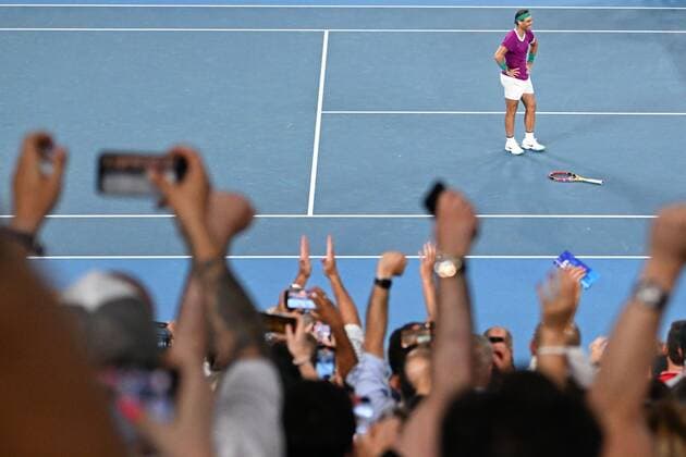 Mandatory Credit: Photo by James Gourley Shutterstock (12778011fq) Rafael Nadal celebrates victory in the Men s Singles final Australian Open, Day Fourteen, Tennis, Melbourne Park, Melbourne, Australia - 30 Jan 2022 Australian Open, Day Fourteen, Tennis, Melbourne Park, Melbourne, Australia - 30 Jan 2022  Copyright: xJamesxGourley Shutterstockx 12778011fq
