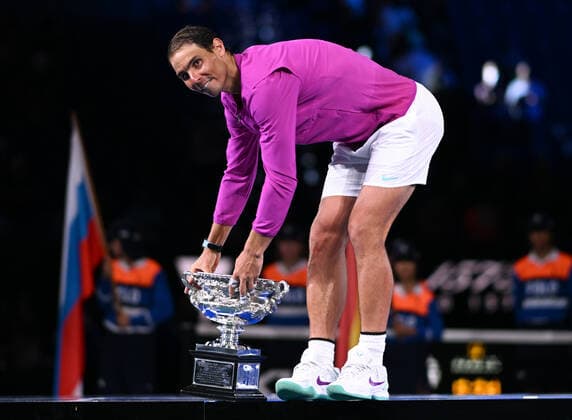 Mandatory Credit: Photo by James Gourley Shutterstock (12778011hb) Rafael Nadal celebrates victory in the Men s Singles final with the Norman Brookes Challenge Cup Australian Open, Day Fourteen, Tennis, Melbourne Park, Melbourne, Australia - 30 Jan 2022 Australian Open, Day Fourteen, Tennis, Melbourne Park, Melbourne, Australia - 30 Jan 2022  Copyright: xJamesxGourley Shutterstockx 12778011hb
