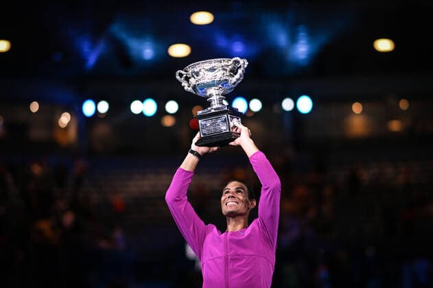 Mandatory Credit: Photo by James Gourley Shutterstock (12778011hj) Rafael Nadal celebrates victory in the Men s Singles final with the Norman Brookes Challenge Cup Australian Open, Day Fourteen, Tennis, Melbourne Park, Melbourne, Australia - 30 Jan 2022 Australian Open, Day Fourteen, Tennis, Melbourne Park, Melbourne, Australia - 30 Jan 2022  Copyright: xJamesxGourley Shutterstockx 12778011hj