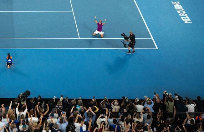 Mandatory Credit: Photo by James Gourley Shutterstock (12778011hy) Rafael Nadal celebrates victory in the Men s Singles final Australian Open, Day Fourteen, Tennis, Melbourne Park, Melbourne, Australia - 30 Jan 2022 Australian Open, Day Fourteen, Tennis, Melbourne Park, Melbourne, Australia - 30 Jan 2022  Copyright: xJamesxGourley Shutterstockx 12778011hy