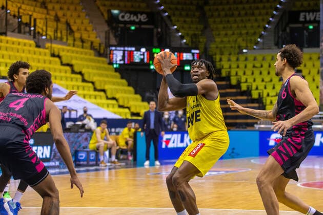 Oldenburg, Lower Saxony, DEU, 30 01 2022, Tai Odiase EWE Baskets Oldenburg EWE Baskets Oldenburg vs Telekom Baskets Bonn 1 Basketball Bundesliga Saison 2021 2022, 19 Spieltag, Grosse EWE Arena EWE Baskets Oldenburg vs Telekom Baskets Bonn