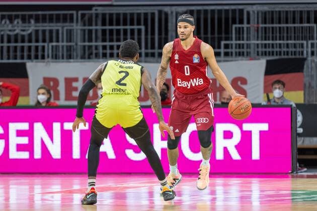 Sacar Anim 2 medi Bayreuth , Nick Weiler Babb 0 FC Bayern , FC Bayern Basketball vs medi Bayreuth, easyCredit BBL, 30 01 2022 Muenchen Bayern Germany Copyright: xkolbert-press UlrichxGamelx