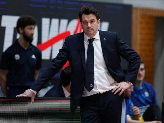 30 01 2022, Basketball, BBL, Hauptrunde, s Oliver Wuerzburg Alba Berlin, GER, Wuerzburg, tectake Arena picture v, li Head Coach Israel Gonzalez ALBA BERLIN Copyright: HMBxMedia xHeikoxBecker