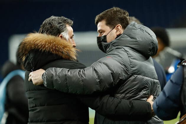 Mauricio Pochettino (Paris Saint Germain) et Christophe Galtier - Entraineur (Nice) FOOTBALL : 8e finale de la Coupe de France - PSG vs OGC Nice - 31 01 2022 AurelienMorissard Panoramic 