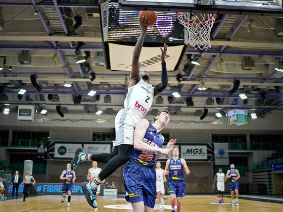 medi bayreuth Parma Perm , Basketball, FIBA Europe Cup, Round 2 , Matchday 5, Season 2021 2022, 01 02 2022 2 Anim Sacar medi Bayreuth 28 Alexander Platunov Parma Perm medi bayreuth Parma Perm , Basketball, FIBA Europe Cup, Round 2, Matchday 5, Season 2021 2022, 01 02 2022 Bayreuth Copyright: xEibner-Pressefoto ThorstenxOchsx EP_TOS