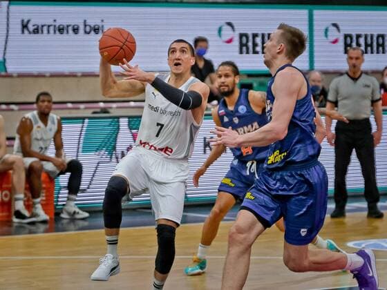medi bayreuth Parma Perm , Basketball, FIBA Europe Cup, Round 2 , Matchday 5, Season 2021 2022, 01 02 2022 7 Jalalpoor Philip medi Bayreuth medi bayreuth Parma Perm , Basketball, FIBA Europe Cup, Round 2, Matchday 5, Season 2021 2022, 01 02 2022 Bayreuth Copyright: xEibner-Pressefoto ThorstenxOchsx EP_TOS