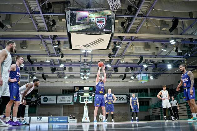 medi bayreuth Parma Perm , Basketball, FIBA Europe Cup, Round 2 , Matchday 5, Season 2021 2022, 01 02 2022 6 Eigirdas Zukauskas Parma Perm medi bayreuth Parma Perm , Basketball, FIBA Europe Cup, Round 2, Matchday 5, Season 2021 2022, 01 02 2022 Bayreuth Copyright: xEibner-Pressefoto ThorstenxOchsx EP_TOS