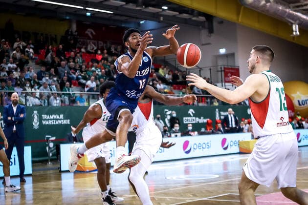 02.02.2022 Warszawa Koszykowka FIBA Europe Cup 2021, druga faza grupowa Legia Warszawa - ZZ Leiden N z Jhonathan Dunn Foto Adam Starszynski PressFocus 02.02.2022 Warsaw Basketball FIBA Europe Cup 2021, second stage Legia Warszawa - ZZ Leiden Jhonathan Dunn Credit Adam Starszynski PressFocus NEWSPIX.PL --- Newspix.pl  20220202PF_AS053
