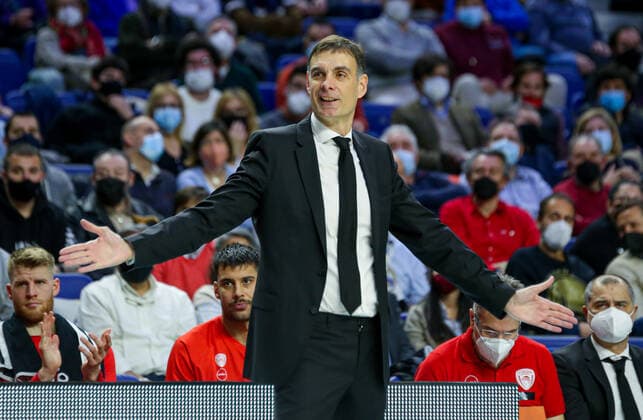2nd February 2022 Wizink Center Madrid Spain Turkish Airlines Euroleague Basketball Real Madrid vs Olympiacos Piraeus Georgios Bartzokas Olympiacos Madrid Madrid Madrid Spain Basketball Copyright: xAlbaxPachecox xAgenciaxLOFx