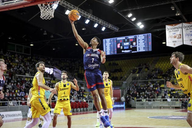 Kameron Taylor 7 BASKET BALL : SIG Strasbourg vs Tenerife - Ligue des Champions - 02 02 2022 ElyxandroCegarra Panoramic 