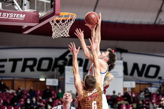 February 2, 2022, Venice, Italy: Venice, Italy, Palasport Taliercio, February 02, 2022, Fedor Zugic (Ratiopharm ULM) and Michael Bramos (Umana Reyer Venezia) during Umana Reyer Venezia vs Ratiopharm Ulm - Basketball EuroCup Championship. Basketball EuroCup Championship - Umana Reyer Venezia vs Ratiopharm Ulm, Venice, Italy  - ZUMAl164 20220202_zsa_l164_192 Copyright: xMattiaxRadonix