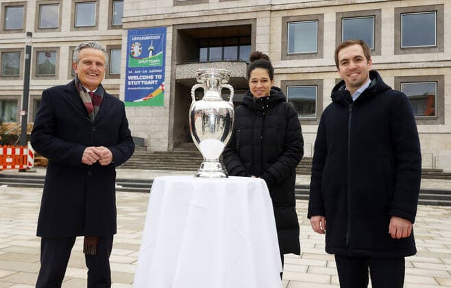 Football, EURO ambassadors Sasic and Lahm visit host city Stuttgart