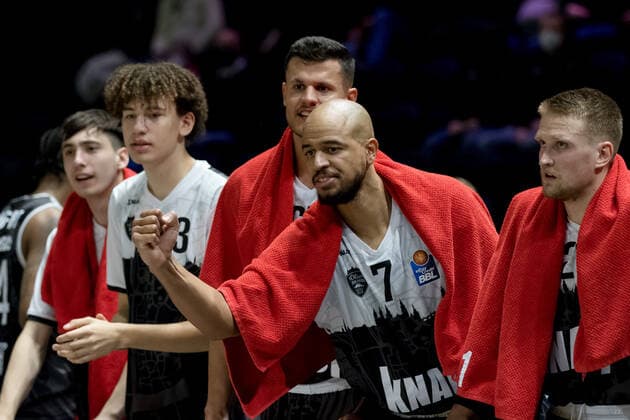 Basketball Loewen Braunschweig s Oliver Wuerzburg emotions defeat last seconds basketball Loewen Braunschweig s Oliver Wuerzburg, basketball, BBL, season 2021 2022, 03 02 2022 Braunschweig Copyright: xEibner-Pressefoto Jan-FredericxHelbigx