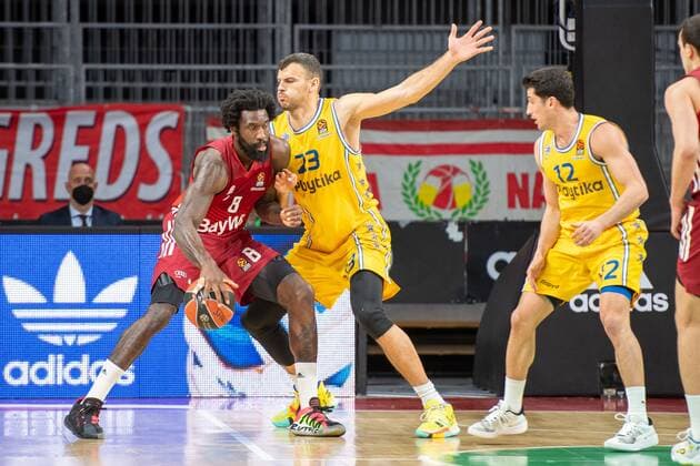 Othello Hunter 8 FC Bayern , Ante Zizic 23 Maccabi Fox Tel Aviv , John DiBartolomeo 12 Maccabi Fox Tel Aviv , FC Bayern Basketball vs Maccabi Fox Tel Aviv, Euroleague, 03 02 2022 Muenchen Bayern Germany Copyright: xkolbert-press UlrichxGamelx