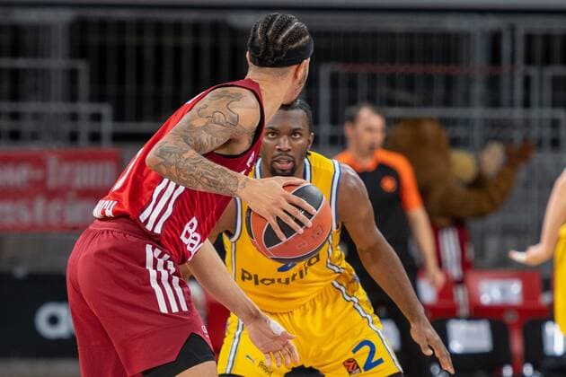 Nick Weiler Babb 0 FC Bayern , Keenan Evans 2 Maccabi Fox Tel Aviv , FC Bayern Basketball vs Maccabi Fox Tel Aviv, Euroleague, 03 02 2022 Muenchen Bayern Germany Copyright: xkolbert-press UlrichxGamelx
