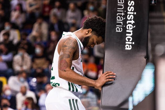 February 3, 2022, Barcelona, Barcelona, Spain: Daryl Macon Jr. of Panathinaikos OPAP Athens during the Turkish Airlines EuroLeague match between FC Barcelona, Barca and Panathinaikos OPAP Athens at Palau Blaugrana on February 03, 2022 in Barcelona, Spain. Barcelona Spain - ZUMAa181 20220203_zaa_a181_020 Copyright: xJavierxBorregox
