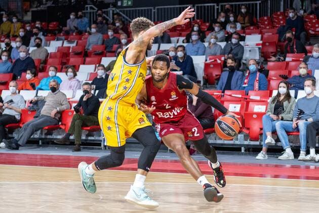 Scottie Wilbekin 1 Maccabi Fox Tel Aviv , Corey Walden 2 FC Bayern , FC Bayern Basketball vs Maccabi Fox Tel Aviv, Euroleague, 03 02 2022 Muenchen Bayern Germany Copyright: xkolbert-press UlrichxGamelx