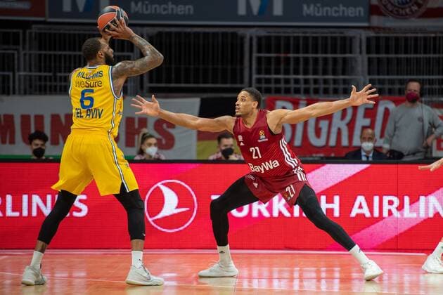 Derrick Williams 6 Maccabi Fox Tel Aviv , Augustine Rubit 21 FC Bayern , FC Bayern Basketball vs Maccabi Fox Tel Aviv, Euroleague, 03 02 2022 Muenchen Bayern Germany Copyright: xkolbert-press UlrichxGamelx