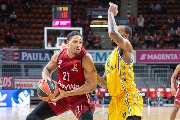 Augustine Rubit 21 FC Bayern , Derrick Williams 6 Maccabi Fox Tel Aviv , FC Bayern Basketball vs Maccabi Fox Tel Aviv, Euroleague, 03 02 2022 Muenchen Bayern Germany Copyright: xkolbert-press UlrichxGamelx