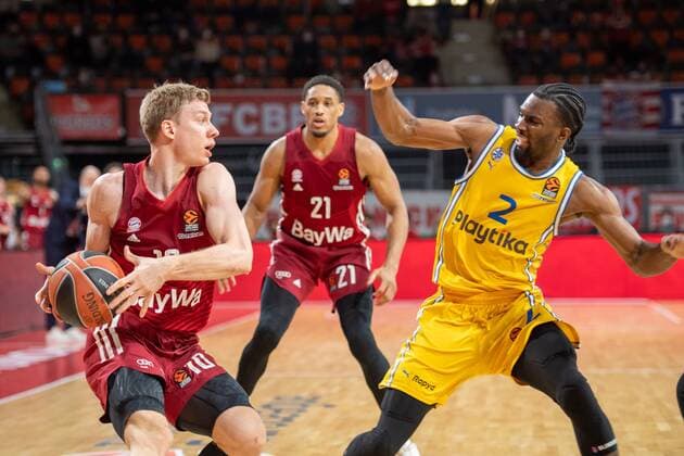 Ognjen Jaramaz 10 FC Bayern , Keenan Evans 2 Maccabi Fox Tel Aviv , FC Bayern Basketball vs Maccabi Fox Tel Aviv, Euroleague, 03 02 2022 Muenchen Bayern Germany Copyright: xkolbert-press UlrichxGamelx