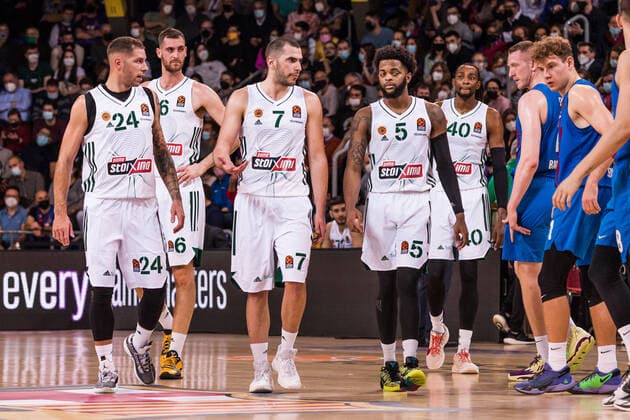 February 3, 2022, Barcelona, Barcelona, Spain: Eleftherios Bochoridis, Stefan Jovic and Daryl Macon Jr. of Panathinaikos OPAP Athens during the Turkish Airlines EuroLeague match between FC Barcelona, Barca and Panathinaikos OPAP Athens at Palau Blaugrana on February 03, 2022 in Barcelona, Spain. Barcelona Spain - ZUMAa181 20220203_zaa_a181_049 Copyright: xJavierxBorregox