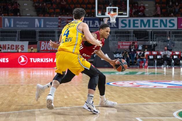 Angelo Caloiaro 4 Maccabi Fox Tel Aviv , Augustine Rubit 21 FC Bayern , FC Bayern Basketball vs Maccabi Fox Tel Aviv, Euroleague, 03 02 2022 Muenchen Bayern Germany Copyright: xkolbert-press UlrichxGamelx