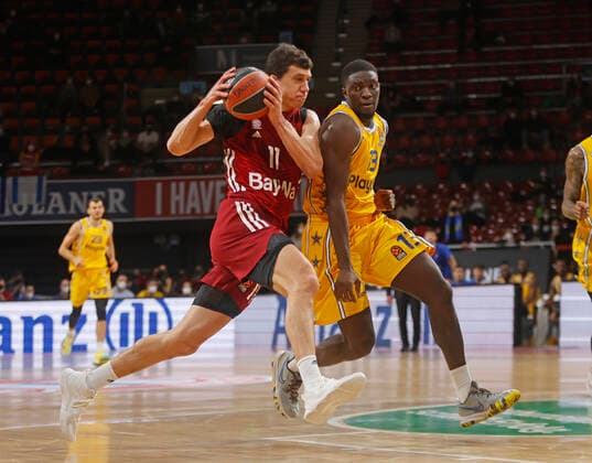 03 02 2022, Basketball Euroleague, FC Bayern Basketball vs Maccabi Tel Aviv, Munich, Basketball, in picture Vladimir Lucic FCB Basketball vs Khyri Thomas Maccabi Tel Aviv