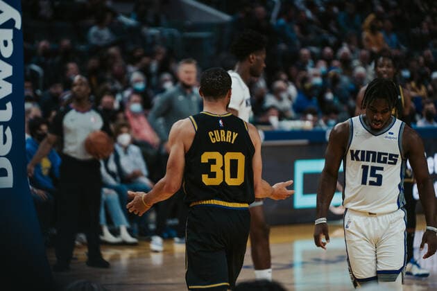 03 02 2022, USA, San Francisco, Chase Center, basketball men, NBA season 2021 2022, Golden State Warriors Sacramento Kings Stephen Curry