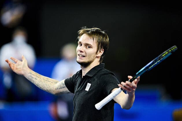 joie de Alexander Bublik (Kaz) TENNIS : Open Sud de France 2022 - Montpellier - 04 02 2022 JBAutissier Panoramic 