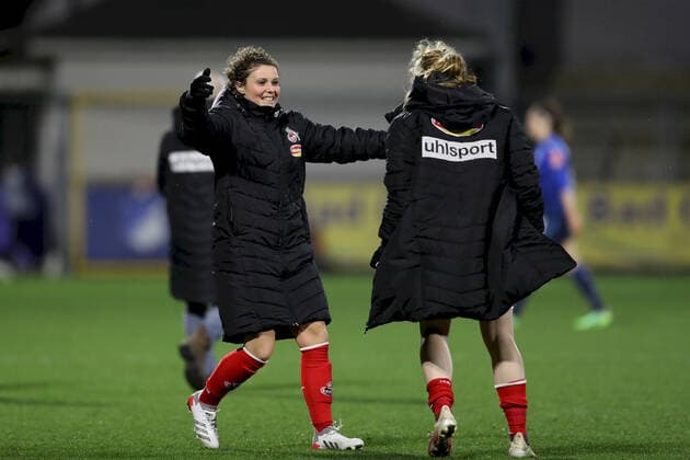 FLYERALARM Frauen Bundesliga TSG 1899 Hoffenheim 1 FC Koeln 04 02 2022 joy after the draw Anja Pfluger 20, 1 FC Koeln and Amber Barrett 22, 1 FC Koeln , FLYERALARM Frauen Bundesliga, TSG 1899 Hoffenheim 1 FC Koeln, 04 02 2022, Sinsheim, Dietmar Hopp Stadion Copyright: xBEAUTIFULxSPORTS JulienxChristx