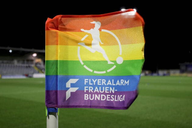 FLYERALARM Womens Bundesliga TSG 1899 Hoffenheim 1 FC Koeln 04 02 2022 symbol image FLYERALARM Womens Bundesliga, FLYERALARM Womens Bundesliga, TSG 1899 Hoffenheim 1 FC Koeln, 04 02 2022, Sinsheim, Dietmar Hopp Stadium Copyright: xBEAUTIFULxSPORTS JulienxChristx