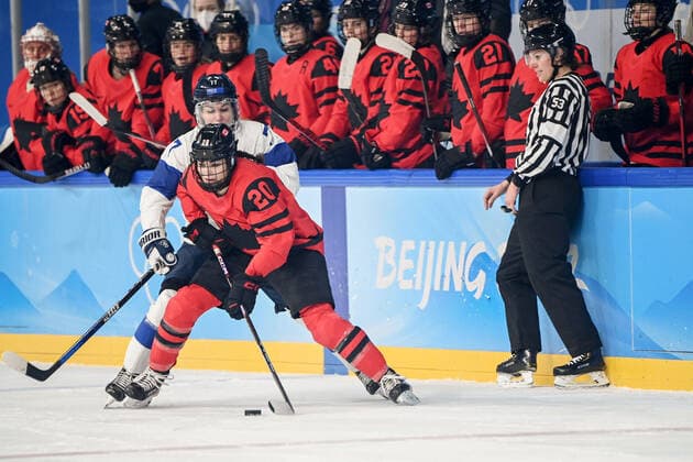 (220205) -- BEIJING, Feb. 5, 2022 -- Sarah Nurse of Canada (front) and Susanna Tapani of Finland compete during the women s Ice hockey, Eishockey preliminary round Group A match between Canada and Finland at National Indoor Stadium in Beijing, capital of China, Feb. 5, 2022. ) (BEIJING2022)CHINA-BEIJING-OLYMPIC Winter games, Winterspiele,Spiele, Summer games ICE HOCKEY-WOMEN S PRELIMINARY-CANADA VS FINLAND(CN) MaxNing 