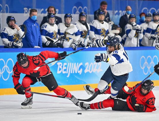 (220205) -- BEIJING, Feb. 5, 2022 -- Petra Nieminen of Finland (C) competes during the women s Ice hockey, Eishockey preliminary round Group A match between Canada and Finland at National Indoor Stadium in Beijing, capital of China, Feb. 5, 2022. ) (BEIJING2022)CHINA-BEIJING-OLYMPIC Winter games, Winterspiele,Spiele, Summer games ICE HOCKEY-WOMEN S PRELIMINARY-CANADA VS FINLAND(CN) SongxYanhua 