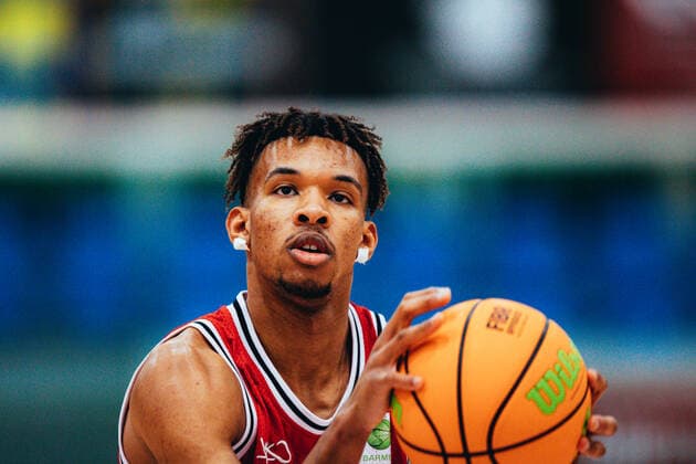 BB-2BL BSW Sixers - CGN RheinStars Köln Ay-Keen Richardson ( 10 RheinStars Köln) waehrend der Saison 2021-22 (Herren) in der Barmer 2. Bundesliga ProB zwischen BSW Sixers und SCH - CGN RheinStars Köln in der Ballsporthalle Sandersdorf am 5. February 2022 in Sandersdorf, Sachsen Anhalt, Deutschland