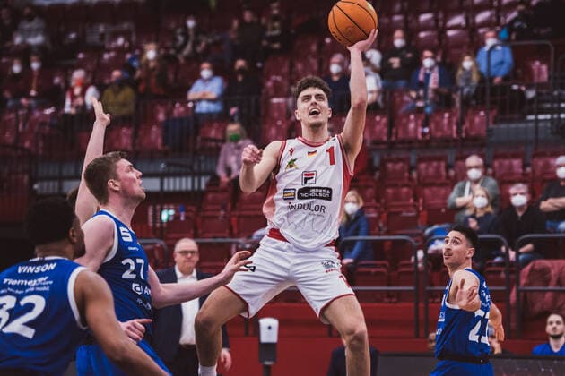 ProA 23 Matchday Artland Dragons vs VfL SparkassenStars Bochum, 05 02 2022 Zachary Christopher Ensminger Artland Dragons, 1 ProA 23 Matchday Artland Dragons vs VfL SparkassenStars Bochum on 05 02 2022 in Quakenbrueck Artland Arena , Germany, Copyright: xBEAUTIFULxSPORTS Neddermannx
