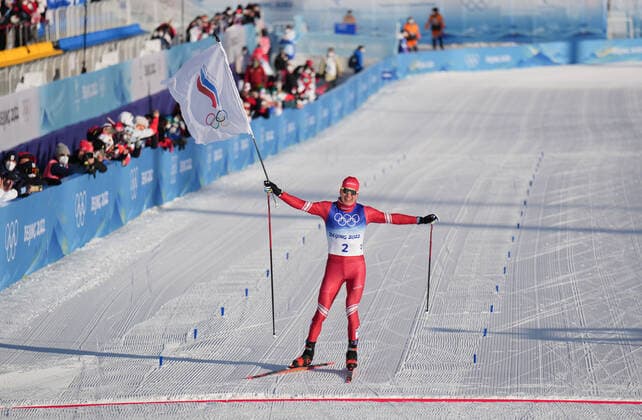 (220206) -- ZHANGJIAKOU, Feb. 6, 2022 -- Alexander Bolshunov of ROC reacts during Cross-Country Skiing Men s 15km + 15km Skiathlon at National Cross-Country Skiing Centre in Zhangjiakou, north China s Hebei Province, Feb. 6, 2022. ) (XHTP)(BEIJING2022)CHINA-ZHANGJIAKOU-OLYMPIC Winter games, Winterspiele,Spiele, Summer games CROSS-COUNTRY SKIING (CN) LiuxChan 