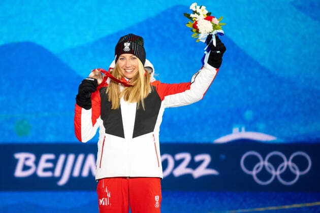 OLYMPICS - Winter Olympic Games, Olympische Spiele, Olympia, OS Beijing 2022 ZHANGJIAKOU,CHINA,06.FEB.22 - OLYMPICS, NORDIC SKIING, CROSS COUNTRY SKIING - Winter Olympic Games Beijing 2022, skiathlon, ladies, award ceremony. Image shows the rejoicing of Teresa Stadlober (AUT). GEPAxpictures xMaticxKlansek