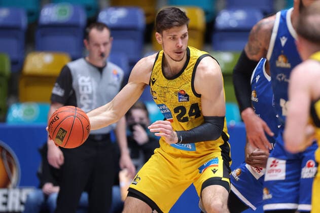 Fraport Skyliners MHP Riesen Ludwigsburg, easyCredit BBL Ethan Happ Ludwigsburg, 24 easyCredit BBL basketball match between Fraport Skyliners and MHP Riesen Ludwigsburg on February 6, 2022 at Ballsporthalle in Frankfurt am Main , Frankfurt am Main Hesse Germany Ballsporthalle