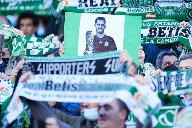 February 6, 2022, SEVILLA, SEVILLA, SPAIN: Detail of Juan Miguel Juanmi Jimenez of Real Betis poster during the spanish league, La Liga Santander, football match played between Real Betis and Villarreal CF at Benito Villamarin stadium on February 6, 2022, in Sevilla, Spain. SEVILLA SPAIN - ZUMAa181 20220206_zaa_a181_141 Copyright: xJoaquinxCorcherox